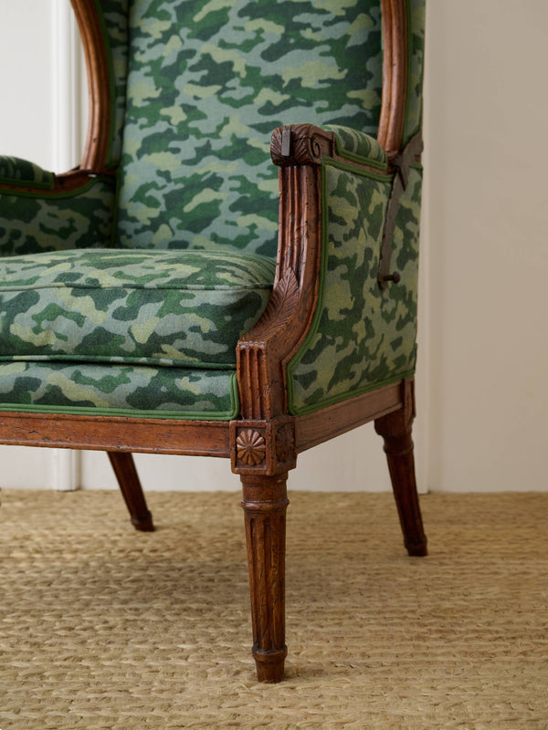 Articulating Camo Chair