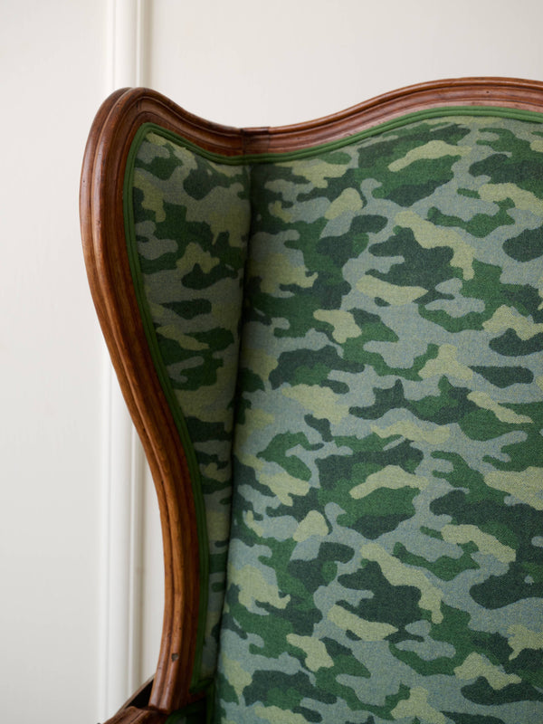 Articulating Camo Chair