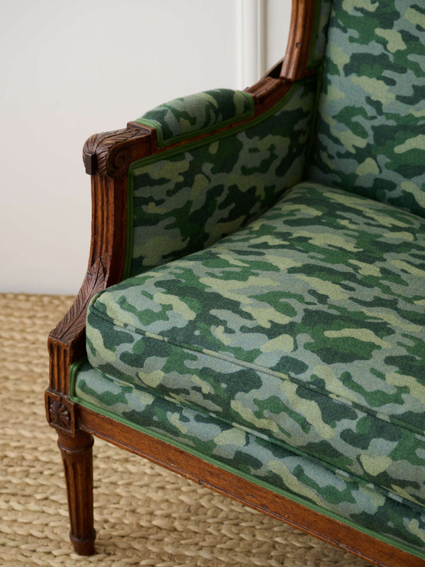 Articulating Camo Chair
