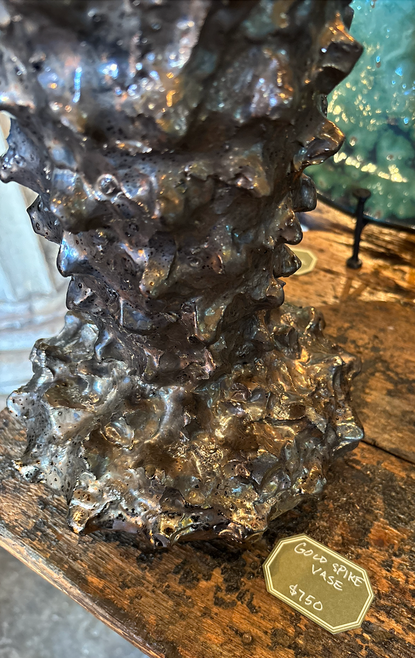 GOLD SPIKE VASE