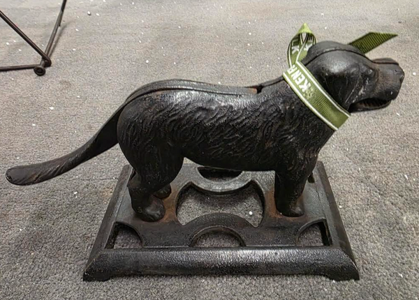 Early 20th century Cast Iron Dog Nutcracker