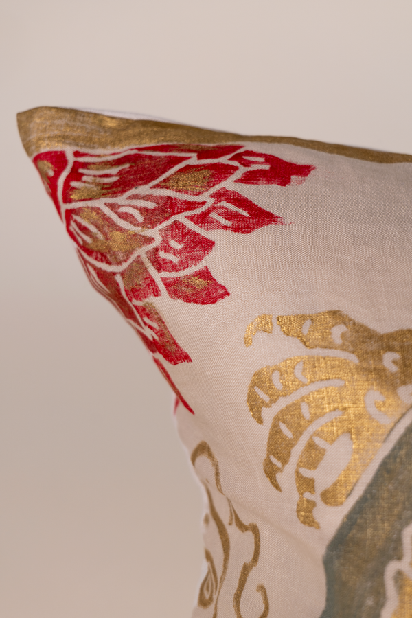 Alligator Printed Linen Pillow