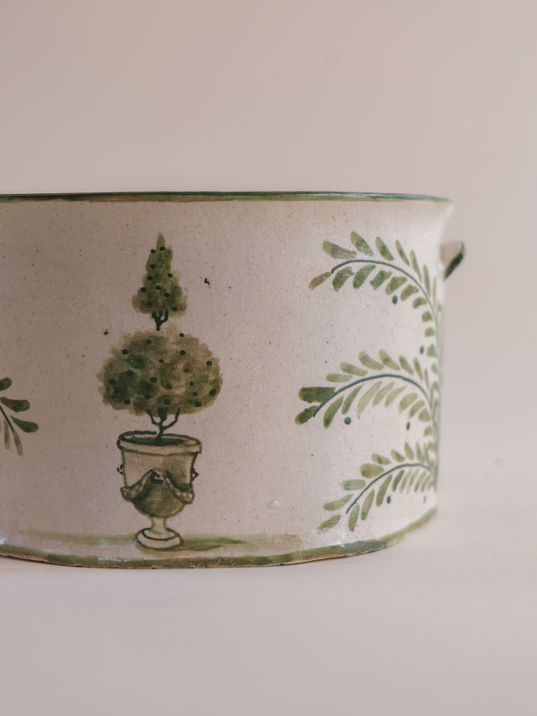 Large Round Cache Pot