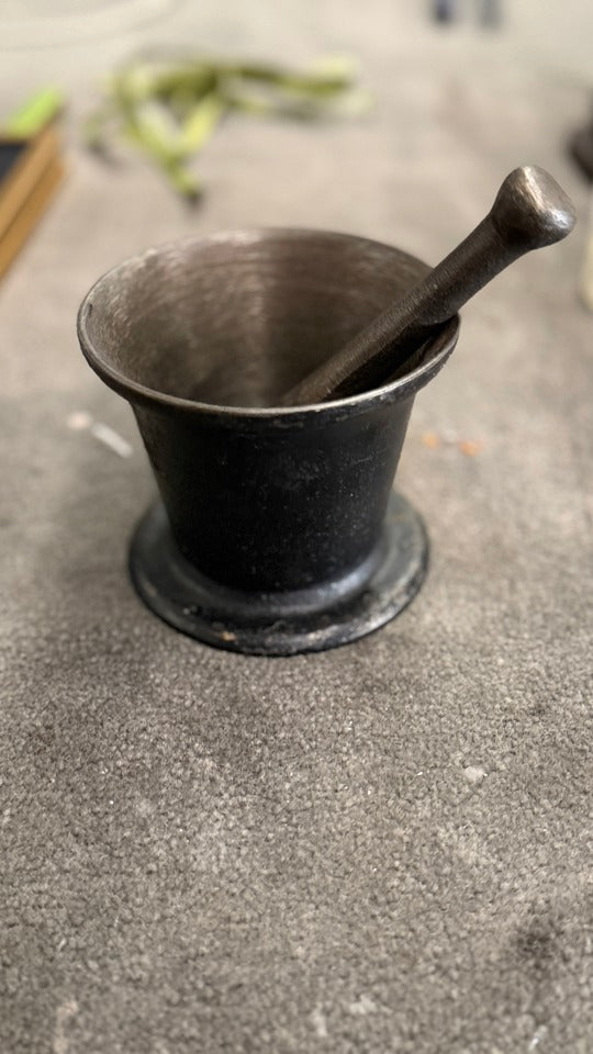 Iron Mortar Pestle